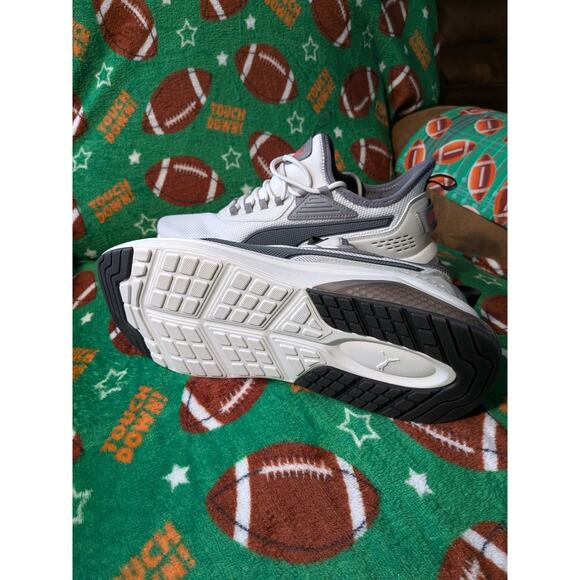 Amplifier Slip On Sneakers - Picture 4 of 8